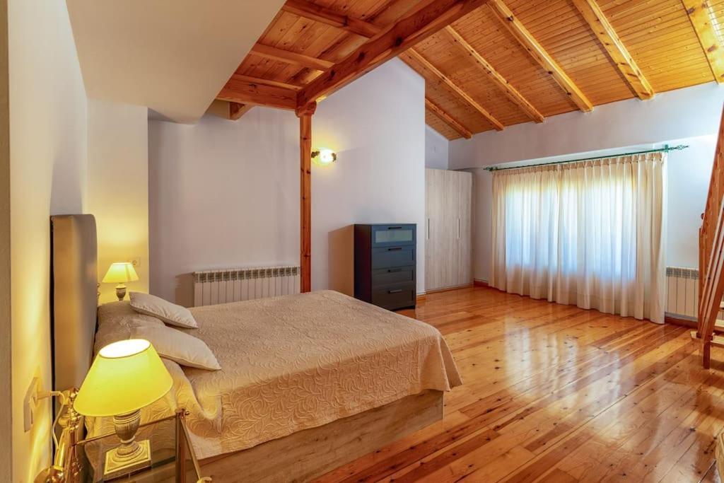 Apartamento Los 3 Reyes Вальдерробрес Екстер'єр фото